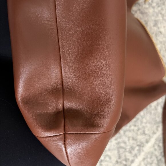 Cuyana Oversized Celestia Bag - Picture 11 of 16